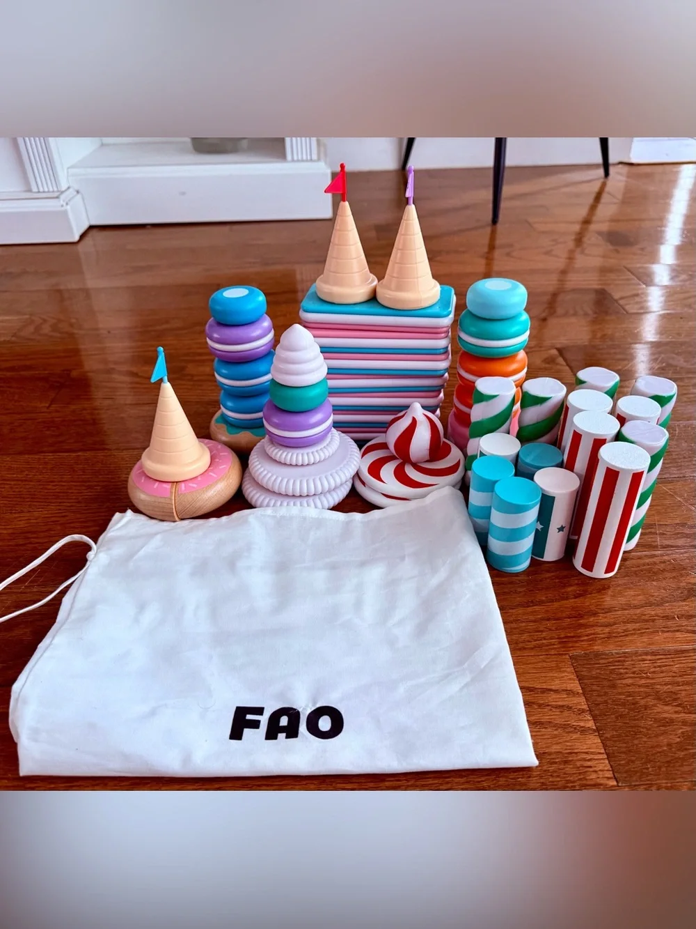 FAO Schwarz Tasty Towers Castle Blocks Building Set